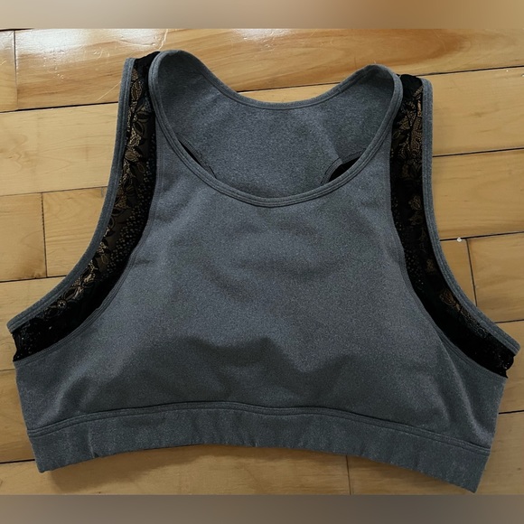 Top - Picture 6 of 7